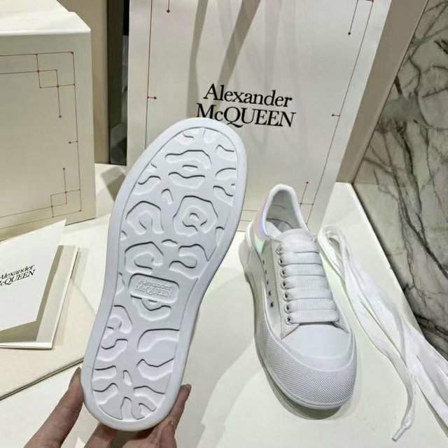 Picture of Alexander McQueen Shoes _SKU21815016SZ35-46121